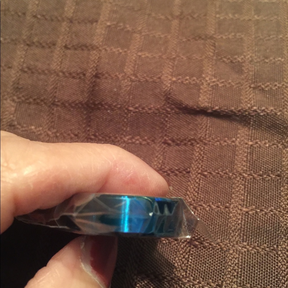 Mans blue band ring